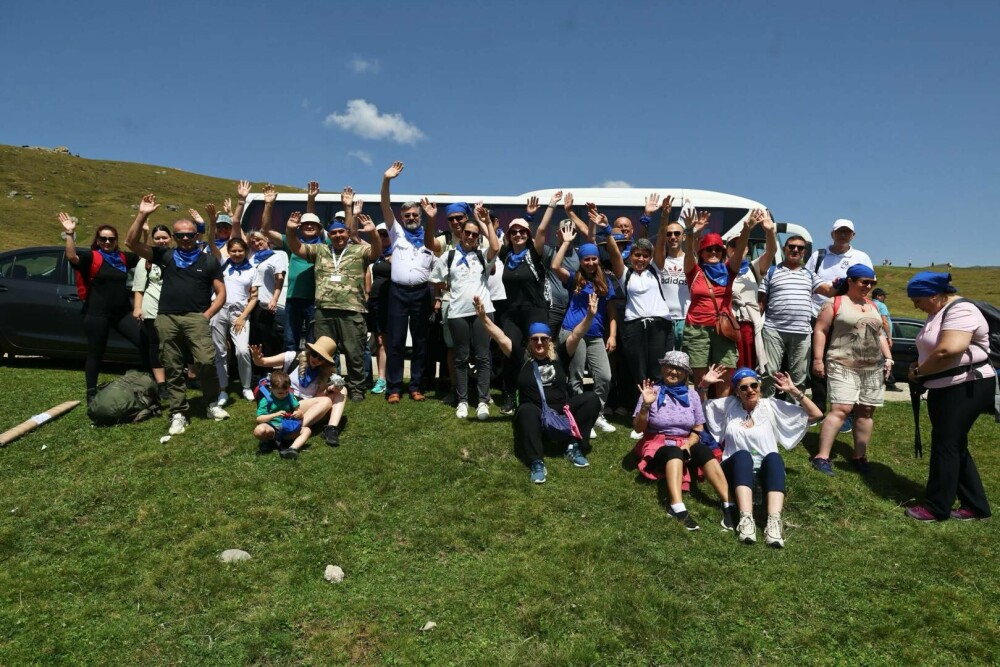 Eveniment în inima Bucegilor pentru a atrage atenția asupra transplantului și donării de organe - Imaginea 1