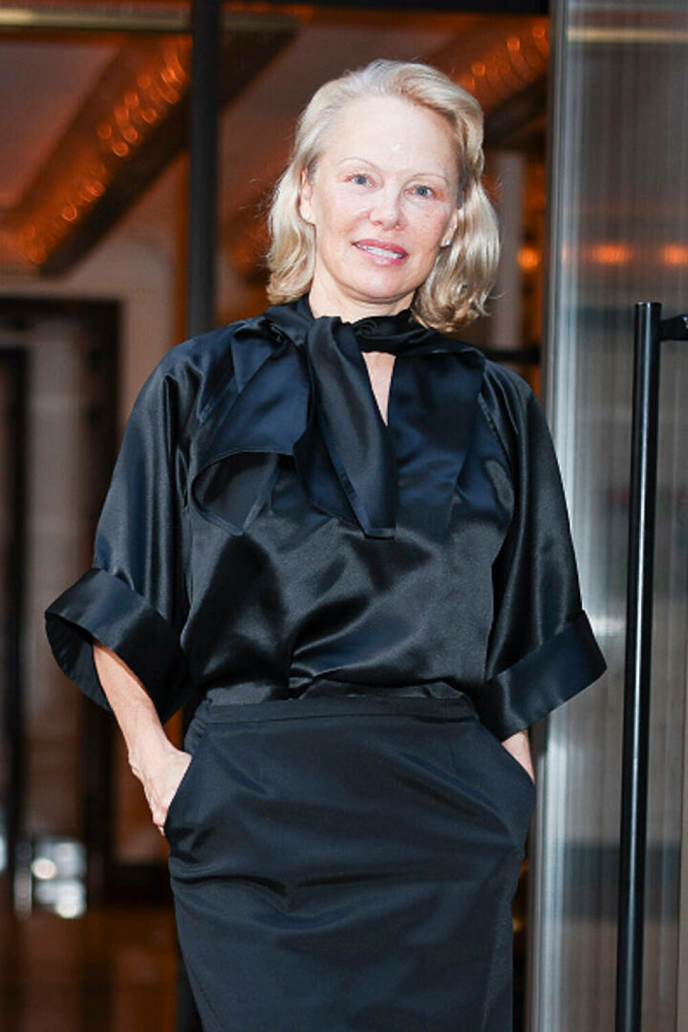 Pamela Anderson a strălucit la premiera „The Naked Gun” din New York. Ce ținută a purtat pe covorul roșu. GALERIE FOTO - Imaginea 28