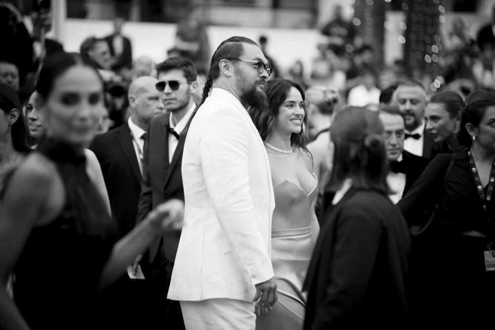 Jason Momoa, de nerecunoscut. Momentul în care actorul își dă jos barba după șase ani. VIDEO - Imaginea 4