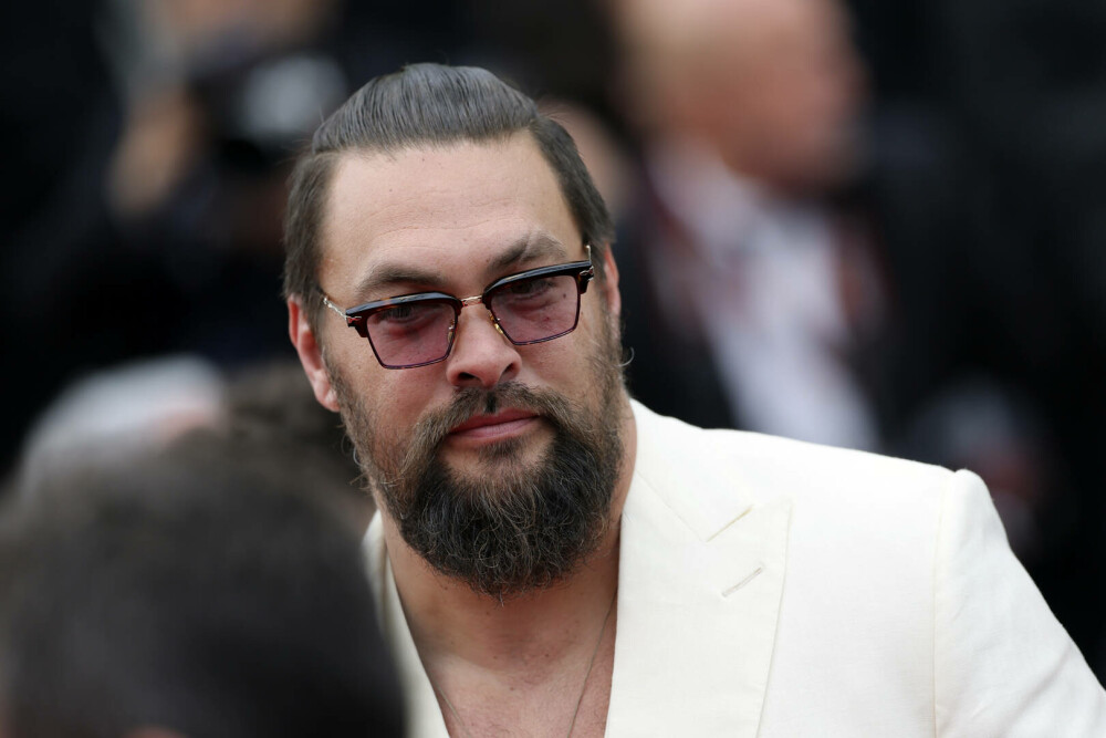 Jason Momoa, de nerecunoscut. Momentul în care actorul își dă jos barba după șase ani. VIDEO - Imaginea 6