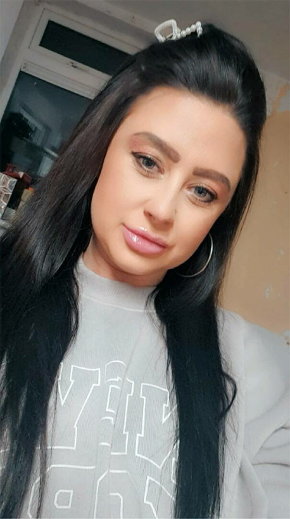 O femeie și-a ucis fostul partener în ziua de Crăciun după ce a aflat că are Tinder. Dezvăluirile poliției din UK - Imaginea 1
