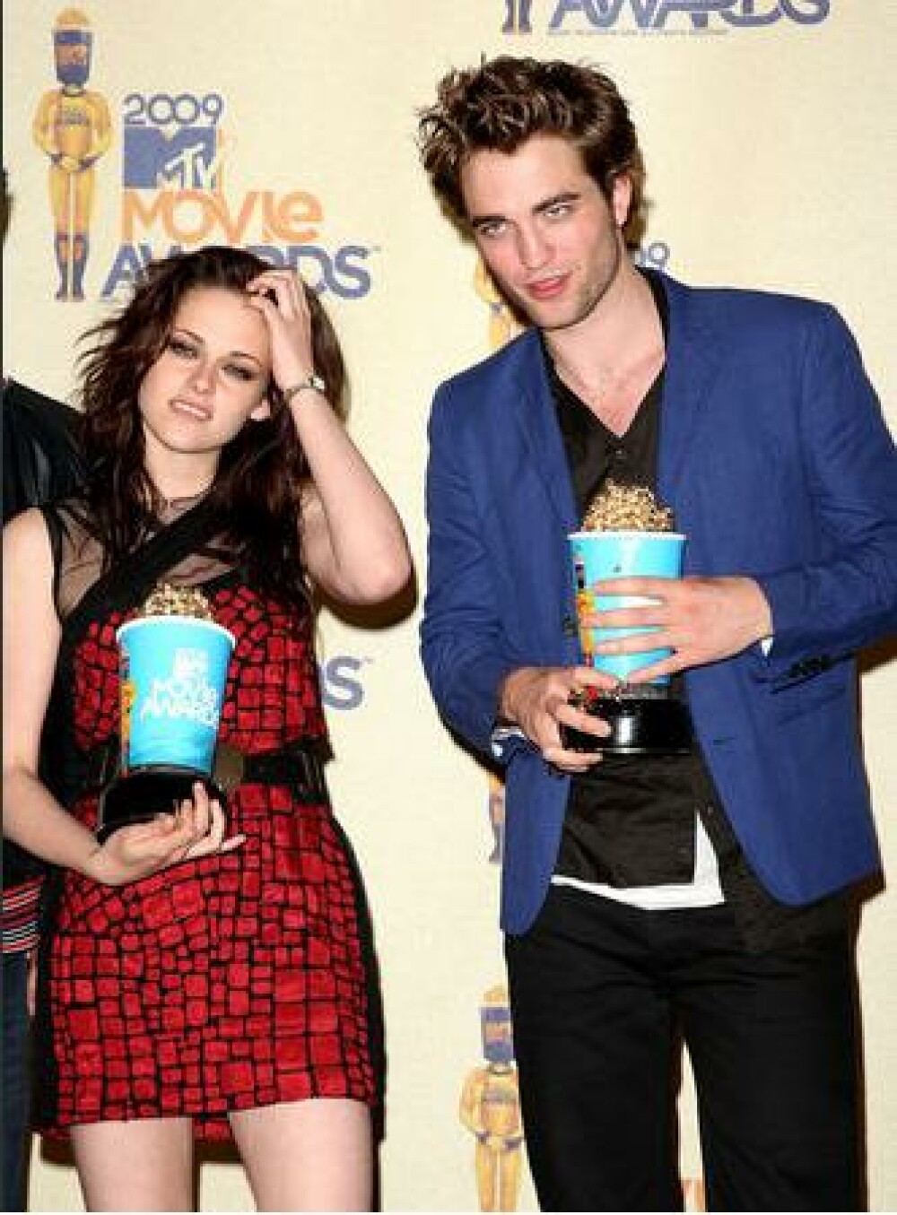 Vampirii au facut legea la MTV Movie Awards! Twilight a luat cinci premii! - Imaginea 6