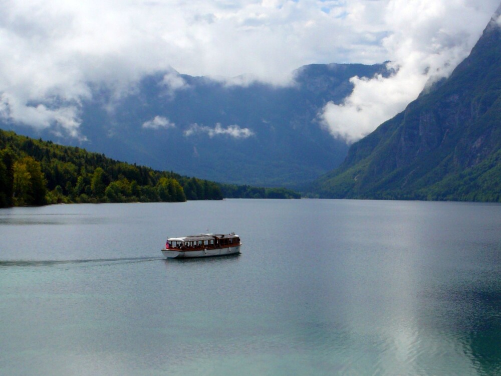 Viziteaza Slovenia! Un adevarat paradis natural - Imaginea 5