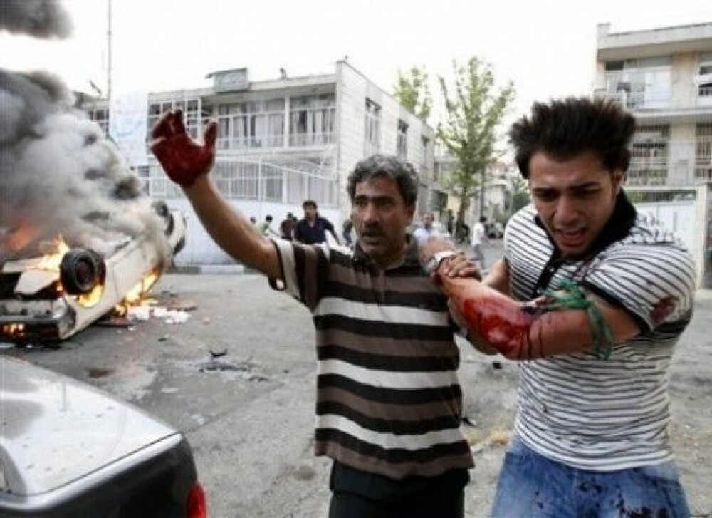 Iranul, un butoi cu pulbere dupa realegerea lui Ahmadinejad - Imaginea 6