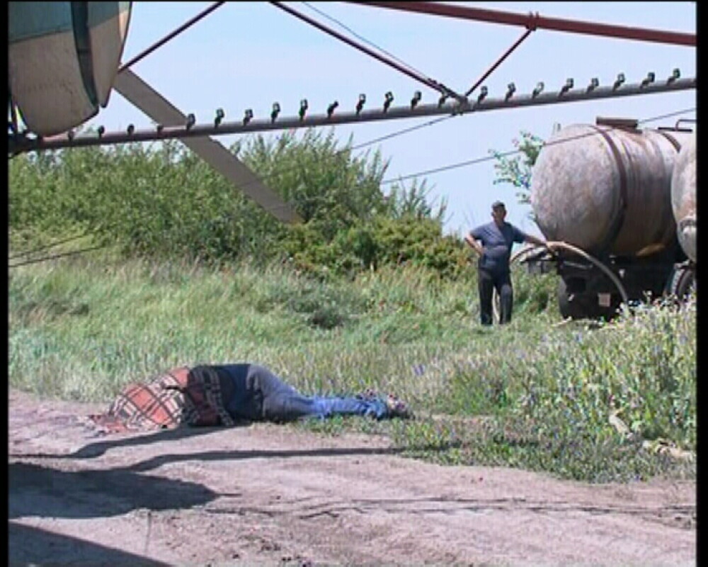 Tragedie inexplicabila: barbat decapitat de elicea unui elicopter, in Timis - Imaginea 2