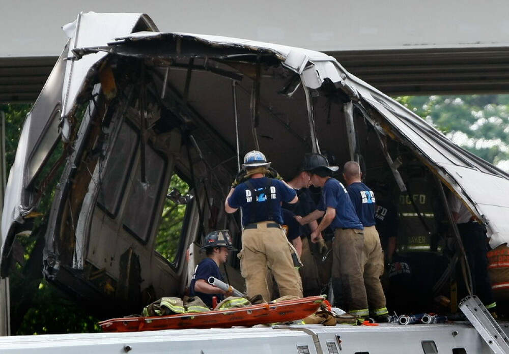 Tragedie in Washington! Cel putin noua morti dupa un accident la metrou - Imaginea 2