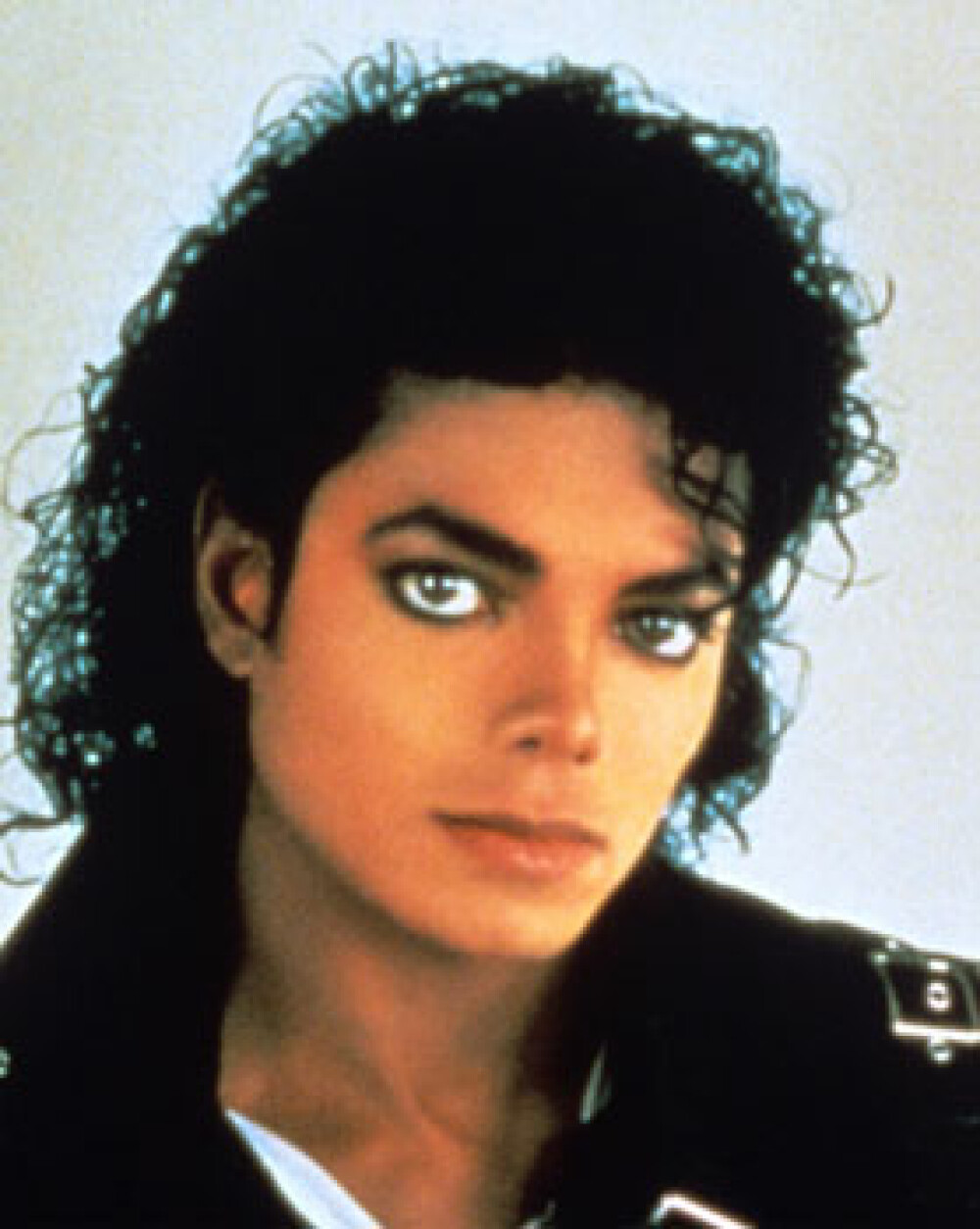 FOTO SOCANT. Prima imagine cu Michael Jackson mort - Imaginea 31
