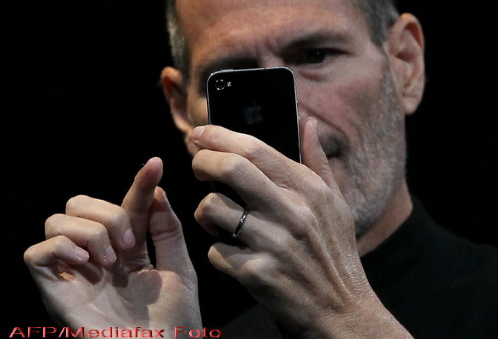 iPhone 4 a fost lansat oficial. Steve Jobs n-a avut semnal la prezentare - Imaginea 13