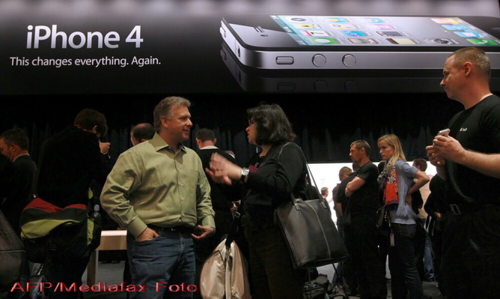 iPhone 4 a fost lansat oficial. Steve Jobs n-a avut semnal la prezentare - Imaginea 14