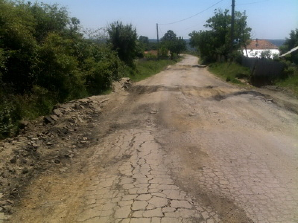 Drumurile judetene din Romania: teste de curaj pentru soferi - Imaginea 2