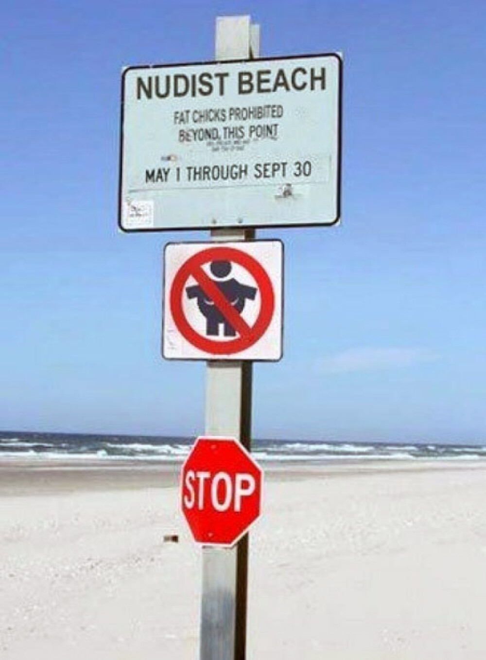 Cele mai haioase semne de atentionare gasite pe plaja. GALERIE FOTO - Imaginea 11
