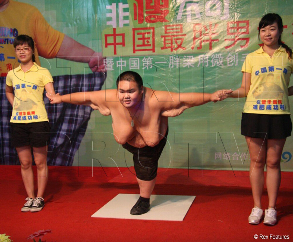 Galerie FOTO. Acum 2 ani era cel mai gras om din China. Cum arata astazi, dupa ce a slabit enorm - Imaginea 3