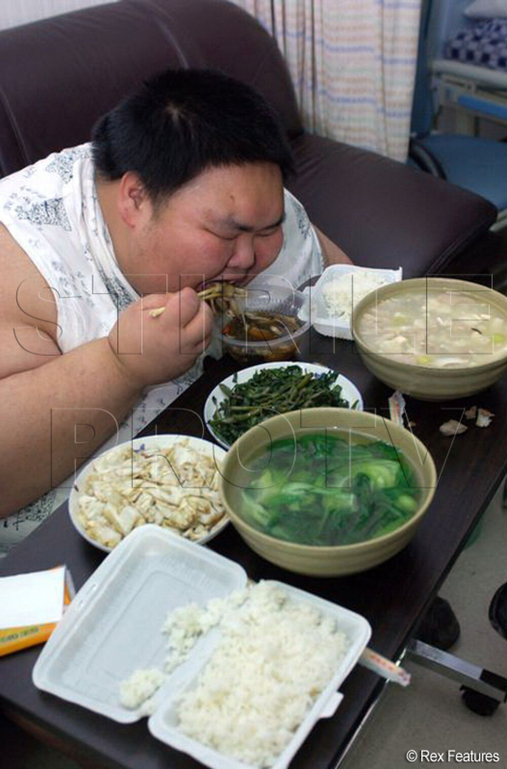 Galerie FOTO. Acum 2 ani era cel mai gras om din China. Cum arata astazi, dupa ce a slabit enorm - Imaginea 5