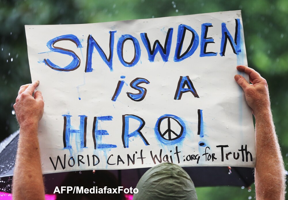 Edward Snowden, fostul angajat CIA care a declansat scandalul interceptarilor din SUA, a disparut - Imaginea 2