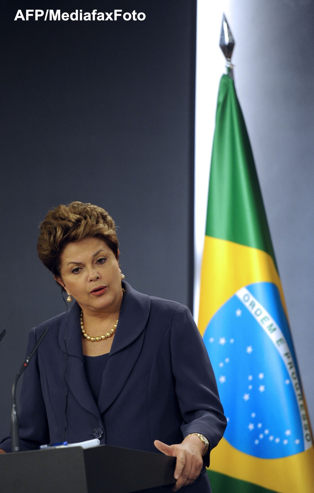 A 10-a zi de proteste in Brazilia. Un milion de oameni pe strazi, impotriva coruptiei si saraciei - Imaginea 8