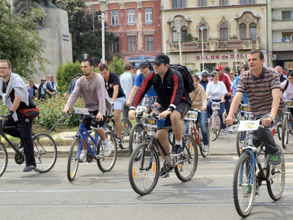 Biciclistii din Arad ies din nou in strada pentru a cere piste. Vezi traseul marsului de duminica - Imaginea 2