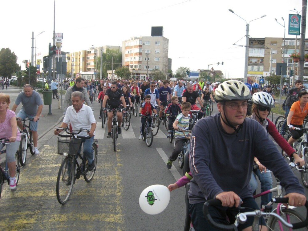 Biciclistii din Arad ies din nou in strada pentru a cere piste. Vezi traseul marsului de duminica - Imaginea 4