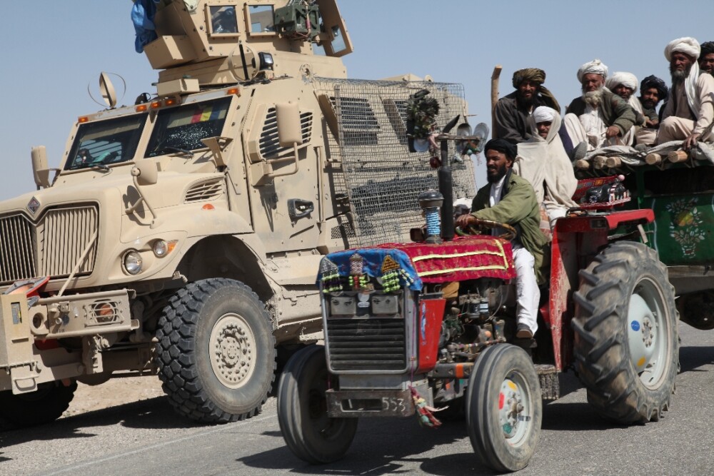 Cei 500 de militari aradeni din Afganistan s-au intors acasa teferi. Vezi IMAGINI din misiune - Imaginea 9