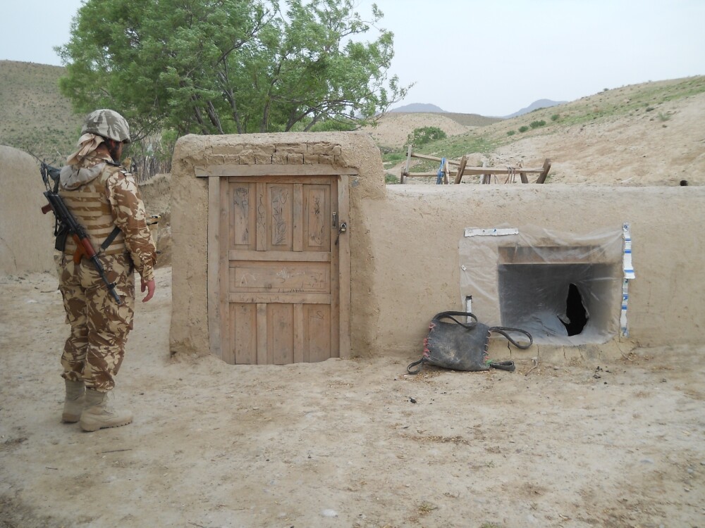Cei 500 de militari aradeni din Afganistan s-au intors acasa teferi. Vezi IMAGINI din misiune - Imaginea 12