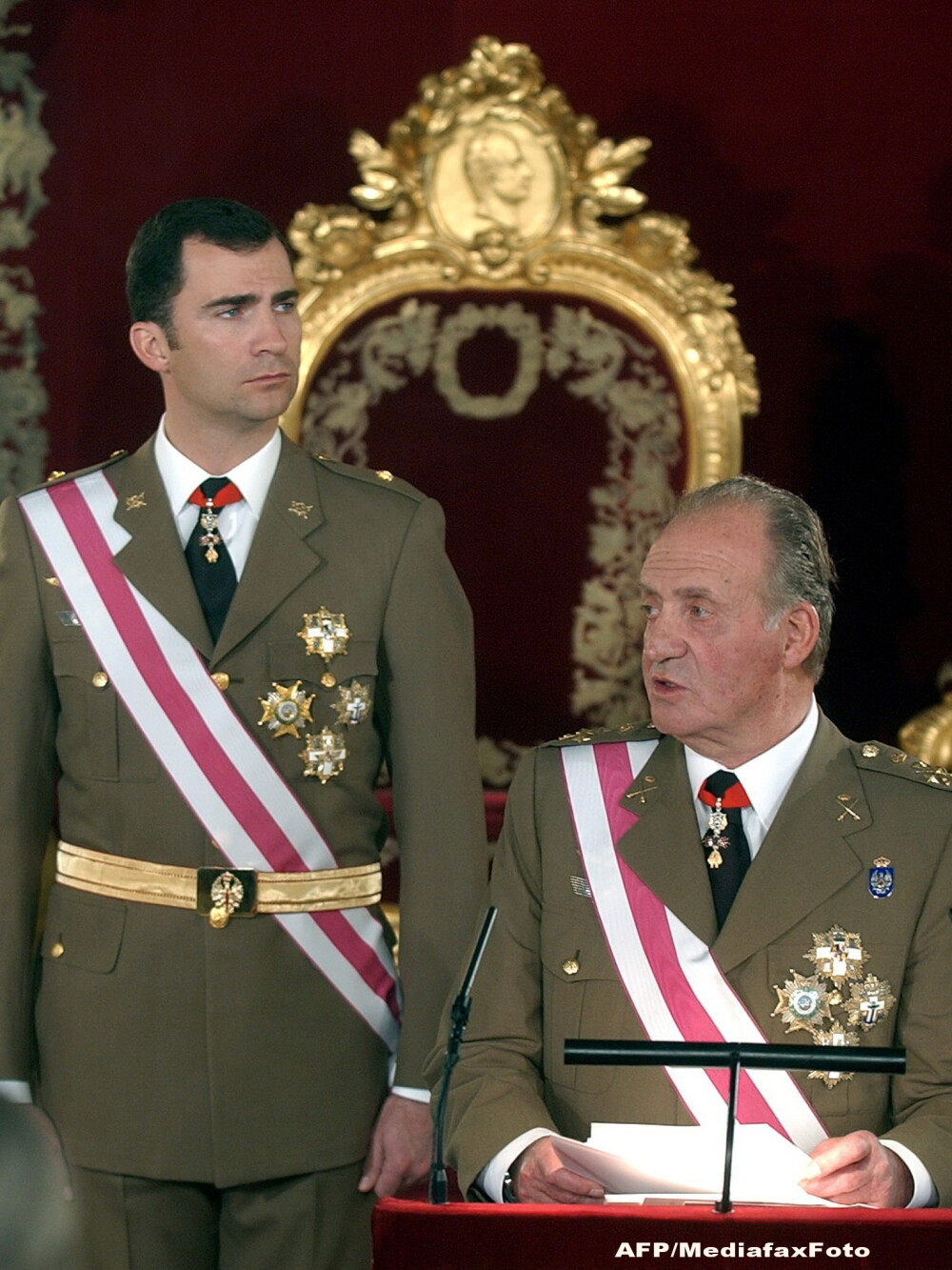 Cine este Felipe de Bourbon, noul rege al Spaniei. Sotia sa, regina, este o fosta prezentatoare de stiri - Imaginea 6