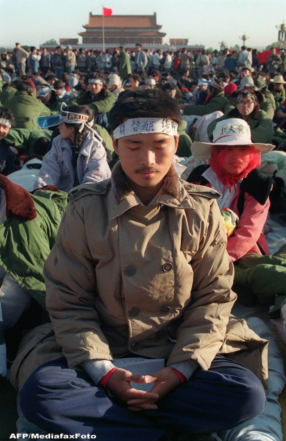 25 de ani de la masacrul din Piata Tiananmen. Lupta revolutionarilor chinezi, povestita de un fost protestatar: LIBERTATE! - Imaginea 6