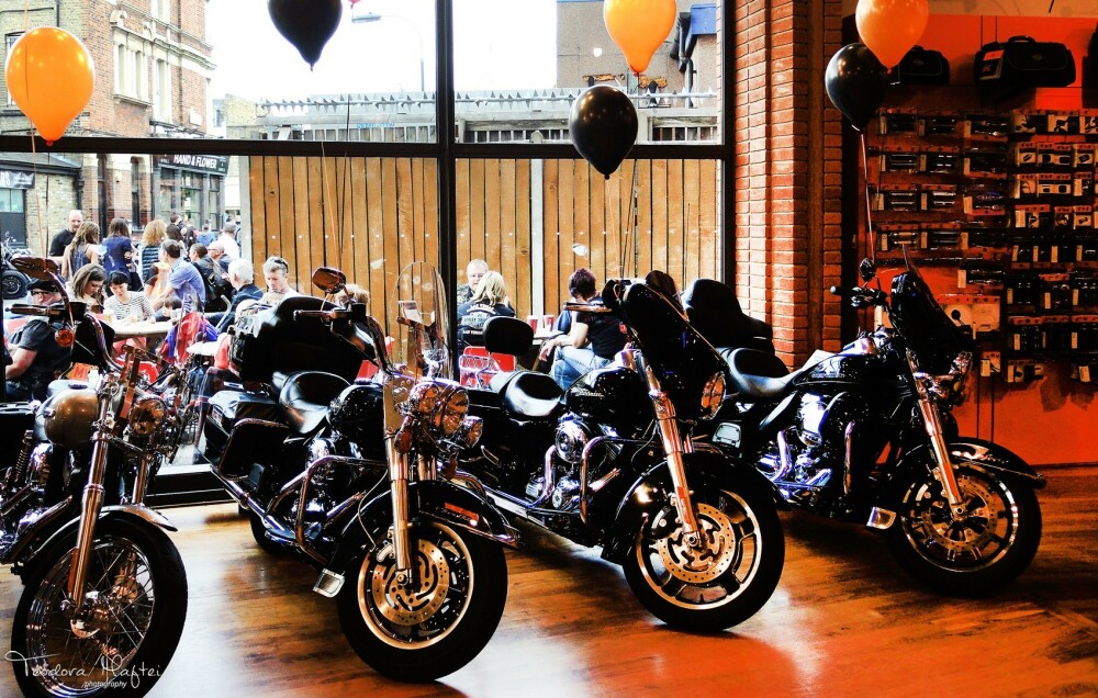 Harley - Davidson, 90 de ani de istorie britanica intr-o singura zi in inima Londrei. GALERIE FOTO - Imaginea 11