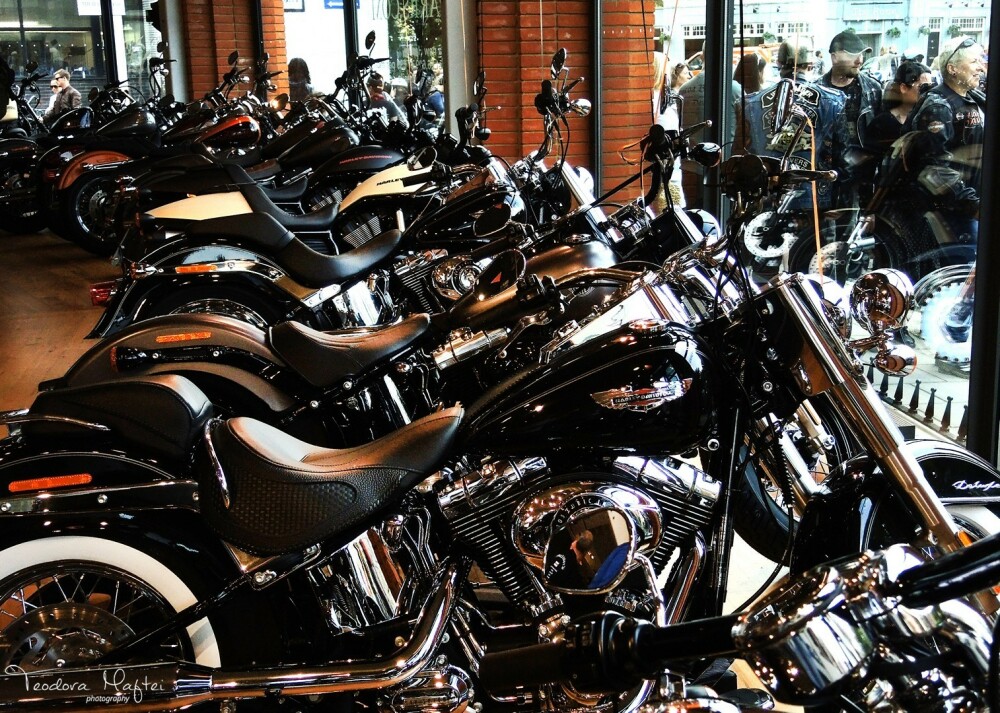 Harley - Davidson, 90 de ani de istorie britanica intr-o singura zi in inima Londrei. GALERIE FOTO - Imaginea 7
