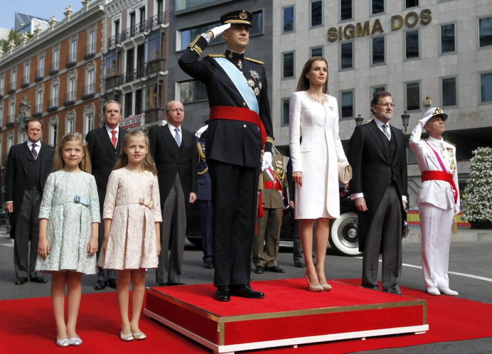 Regele a abdicat. Traiasca Regele! Portretul noului rege al Spaniei, Felipe al VI-lea - Imaginea 11
