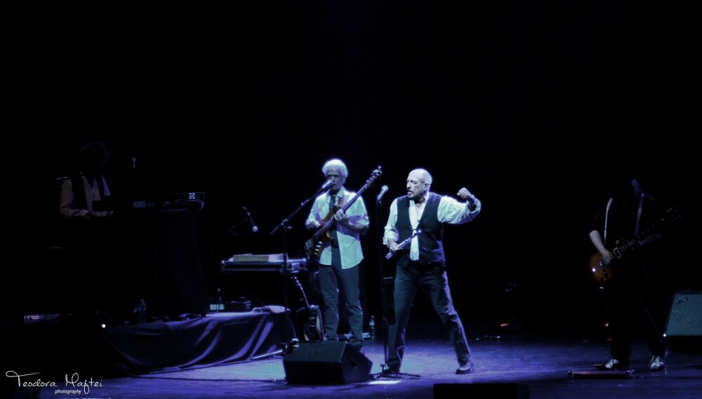 Ian Anderson (Jethro Tull) - Tinerete fara batranete si flautul fermecat pe acorduri de rock, jazz, blues si folk. FOTO - Imaginea 12