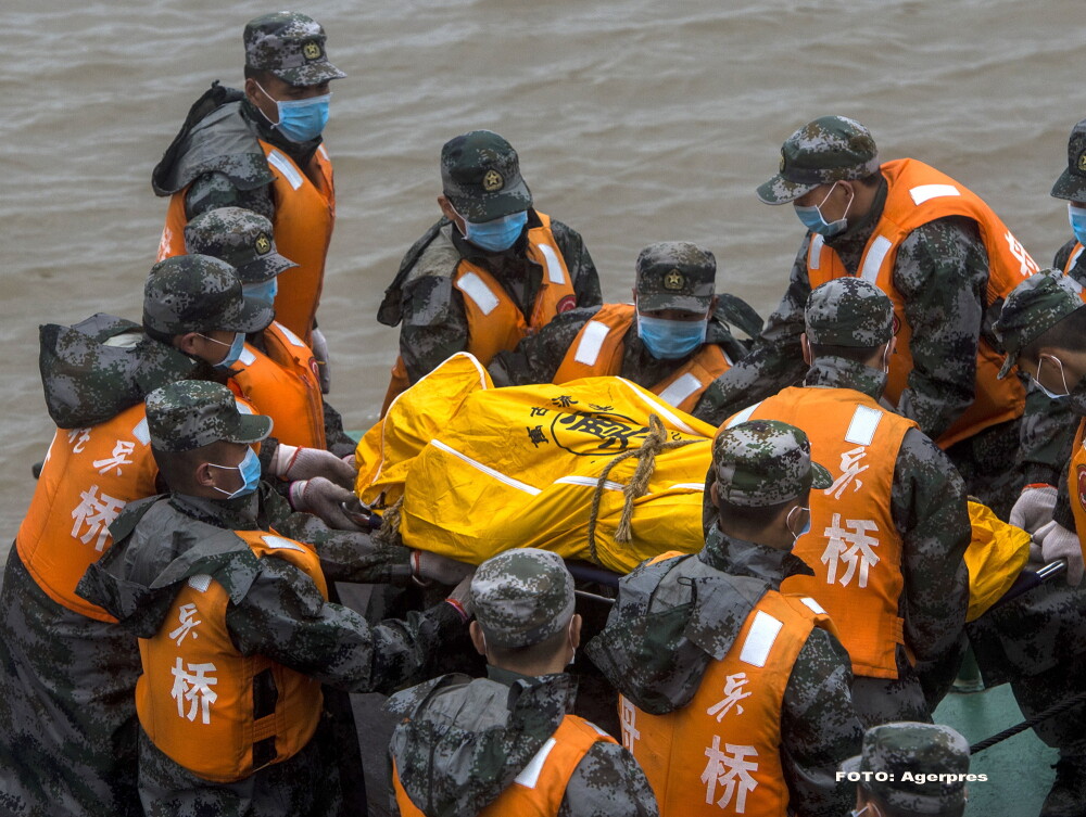 Tragedie in China. Premierul Li Keqiang conduce operatiunile de salvare, insa sunt sanse mici de a gasi supravietuitori - Imaginea 1