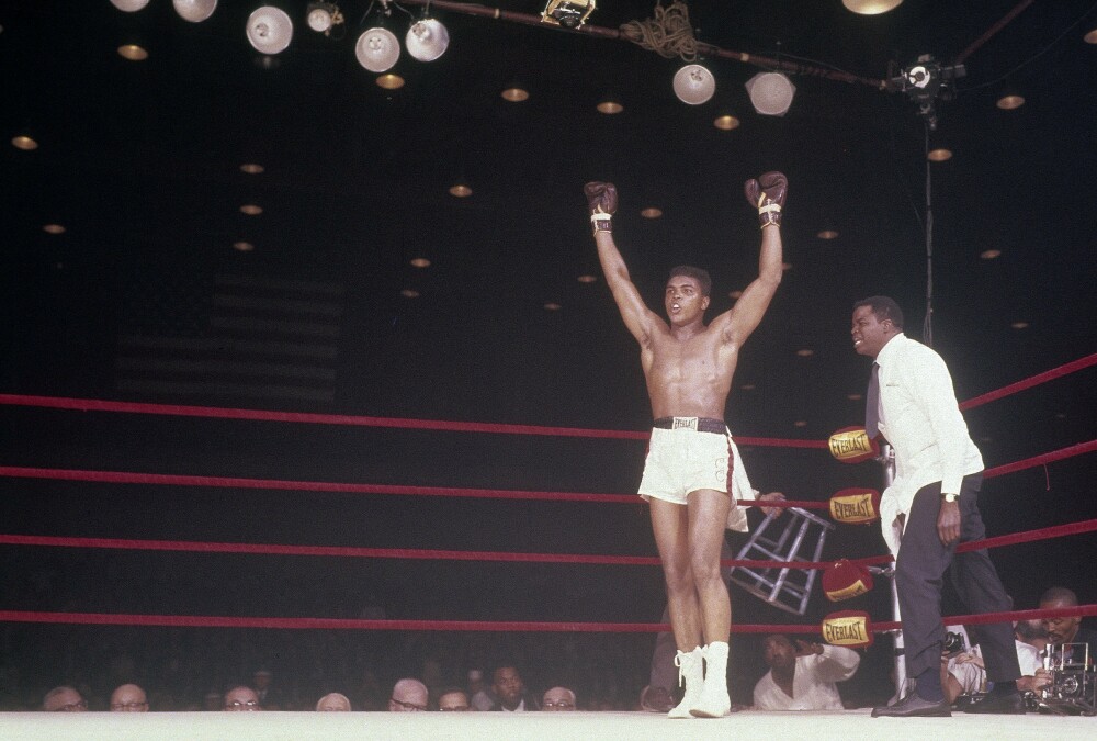 Muhammad Ali a murit. Viata si cariera celui mai bun boxer din istorie in 20 de imagini spectaculoase. GALERIE FOTO - Imaginea 11