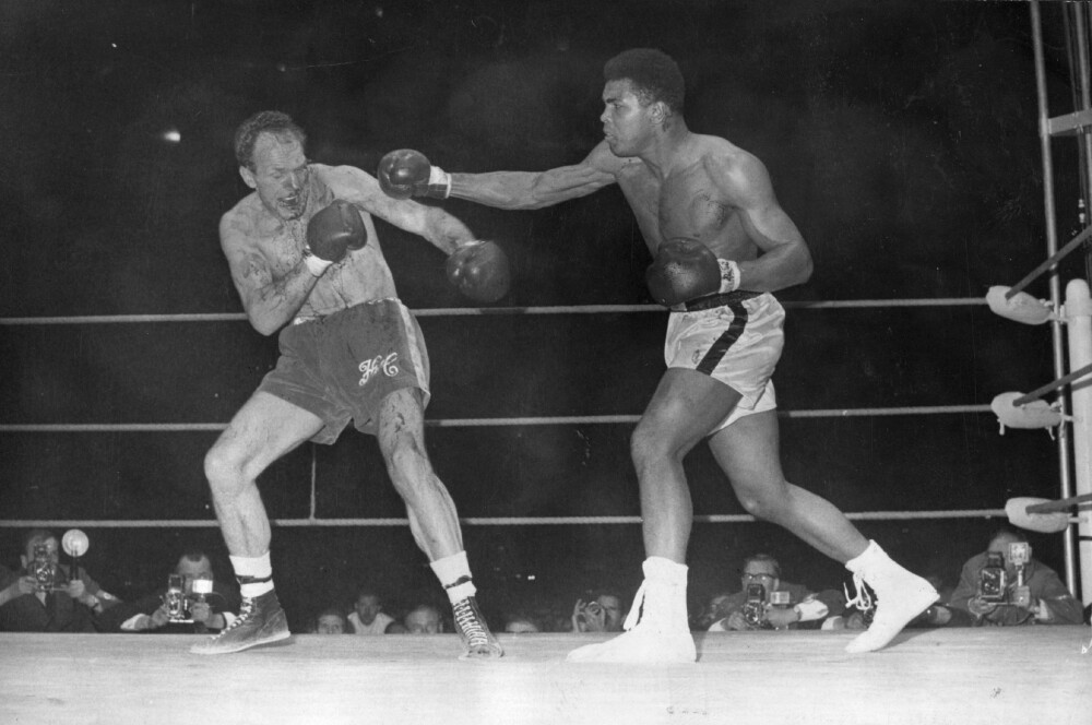 Muhammad Ali a murit. Viata si cariera celui mai bun boxer din istorie in 20 de imagini spectaculoase. GALERIE FOTO - Imaginea 4