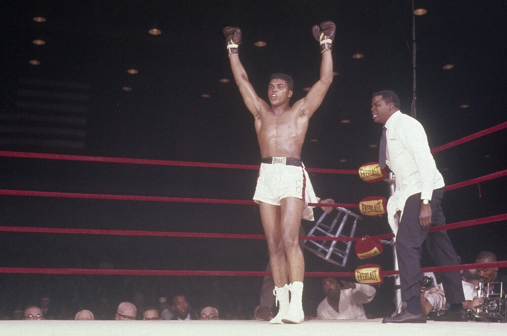 Muhammad Ali a murit. Viata si cariera celui mai bun boxer din istorie in 20 de imagini spectaculoase. GALERIE FOTO - Imaginea 18