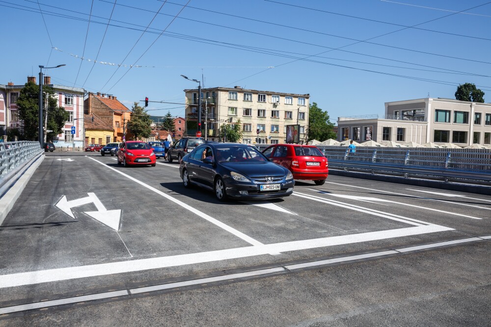 S-a deschis Podul Traian din Cluj-Napoca dupa aproape un an de zile - Imaginea 1