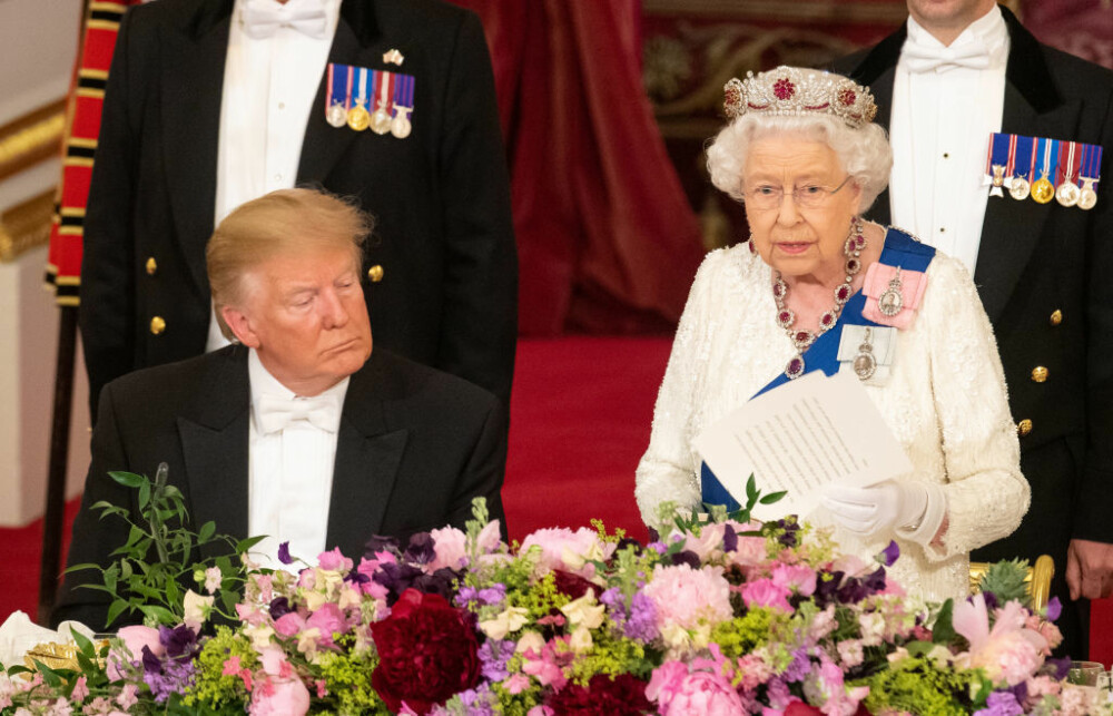 Imagini spectaculoase de la dineul oferit de Regină în cinstea lui Trump. GALERIE FOTO - Imaginea 18
