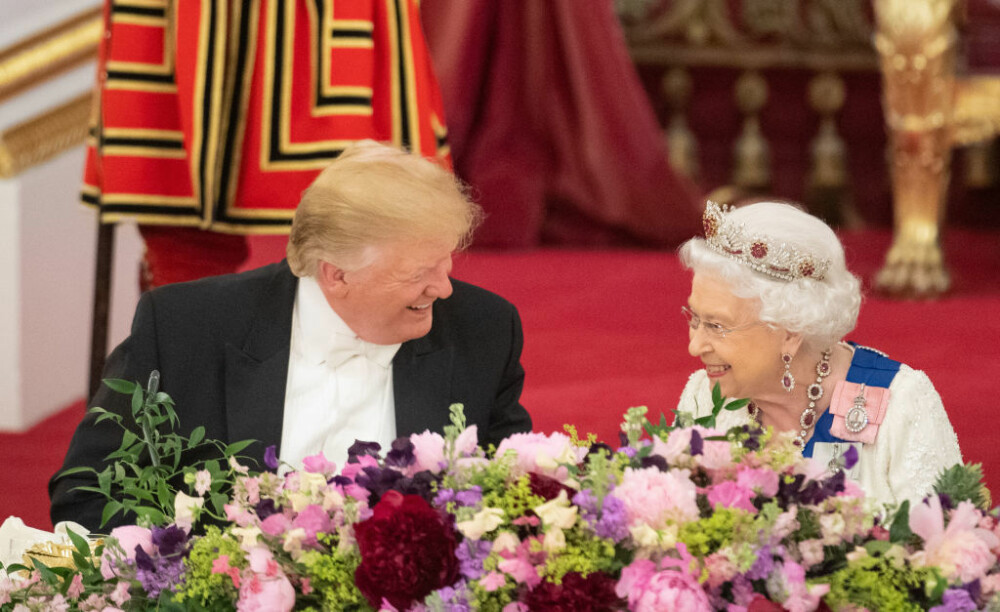 Imagini spectaculoase de la dineul oferit de Regină în cinstea lui Trump. GALERIE FOTO - Imaginea 13