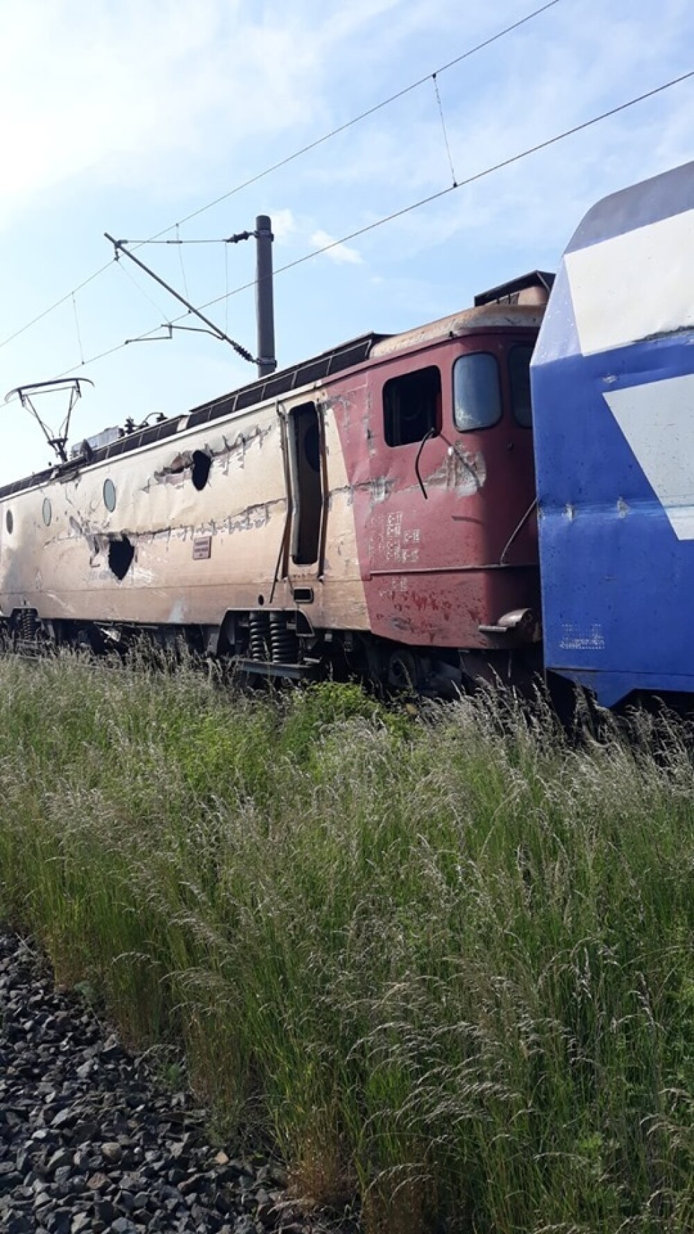 ANIMAȚIE GRAFICĂ cu trenul deraiat după ce a lovit un camion în Bacău - Imaginea 5
