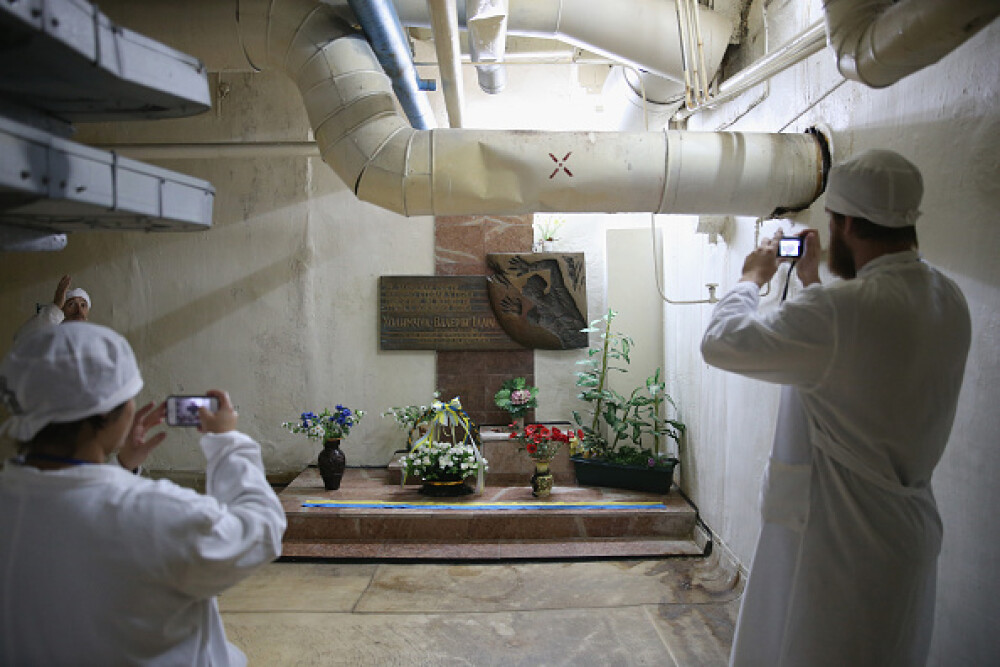 Cine este bărbatul îngropat pentru totdeauna sub reactorul 4 de la Cernobîl. FOTO - Imaginea 54