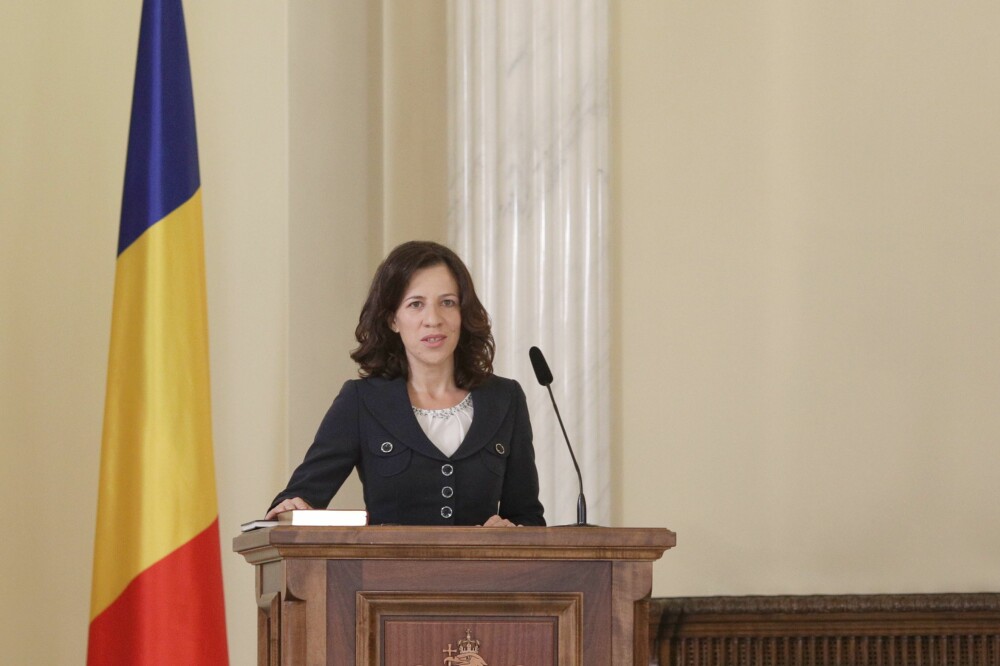 Noii miniştri ai Justiţiei, Dezvoltare şi Românilor de pretutindeni au depus jurământul. VIDEO - Imaginea 8