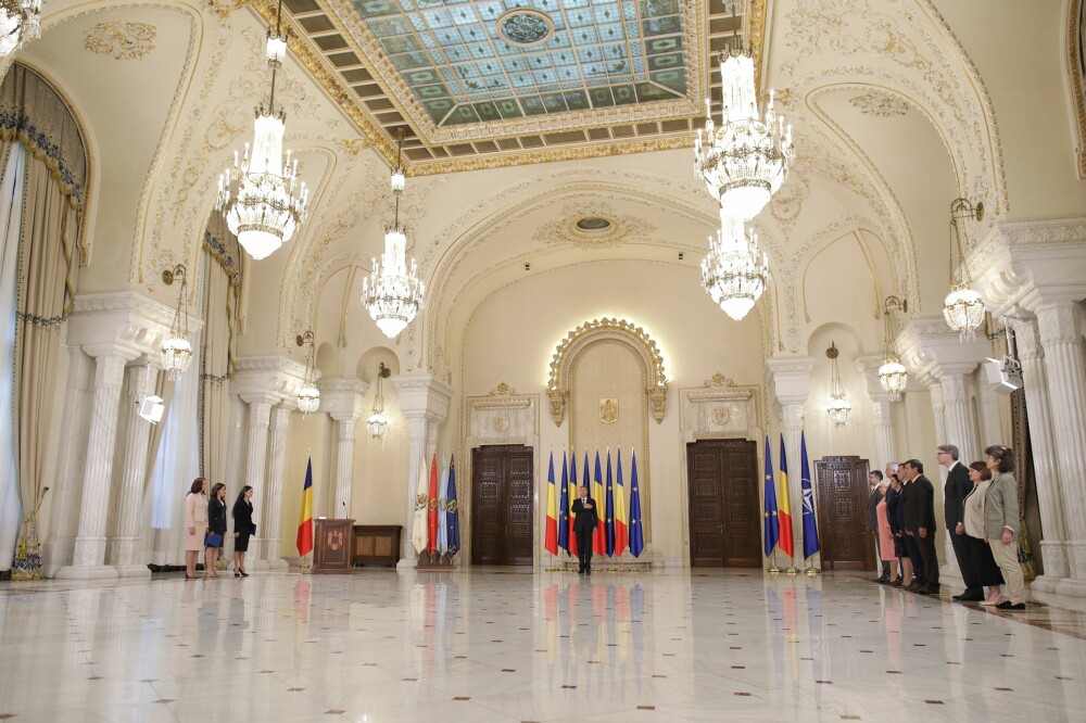 Noii miniştri ai Justiţiei, Dezvoltare şi Românilor de pretutindeni au depus jurământul. VIDEO - Imaginea 4