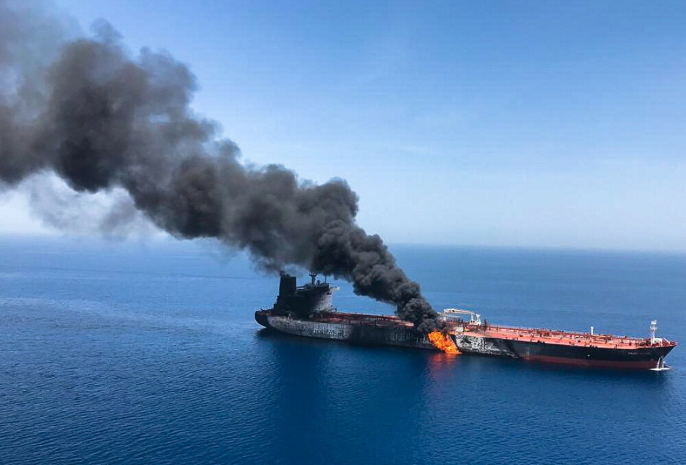 Două petroliere, lovite în urma unui atac ”suspect” produs în Golful Oman - Imaginea 4