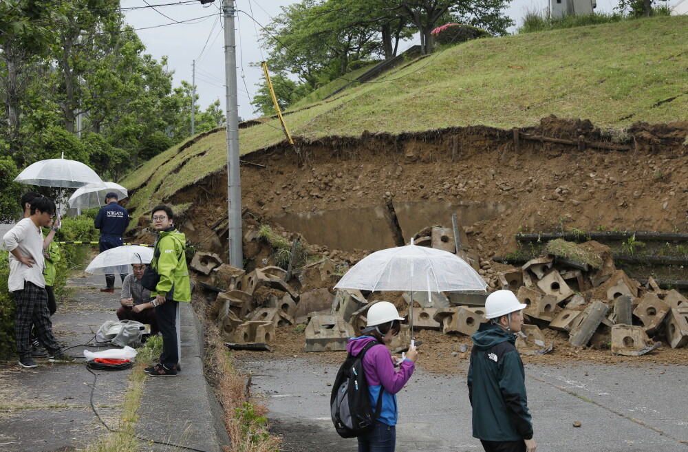 Bilanțul cutremurului puternic din Japonia. Sunt cel puțin 26 de răniți. GALERIE FOTO - Imaginea 4