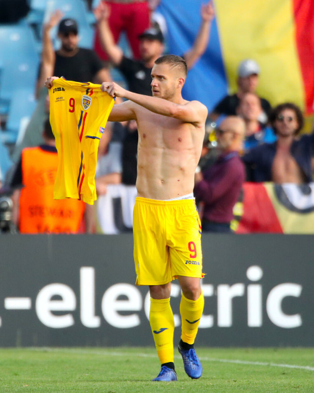 Ce scrie presa străină după ce România U21 a bătut Anglia, „într-un meci nebun” - Imaginea 5