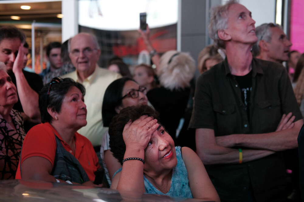 Moment de senzație în Times Square. Cum au reușit 2 frați un nou record istoric. FOTO - Imaginea 10