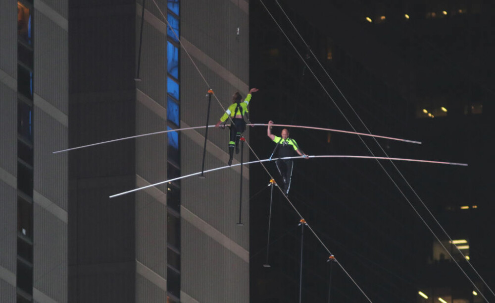 Moment de senzație în Times Square. Cum au reușit 2 frați un nou record istoric. FOTO - Imaginea 2