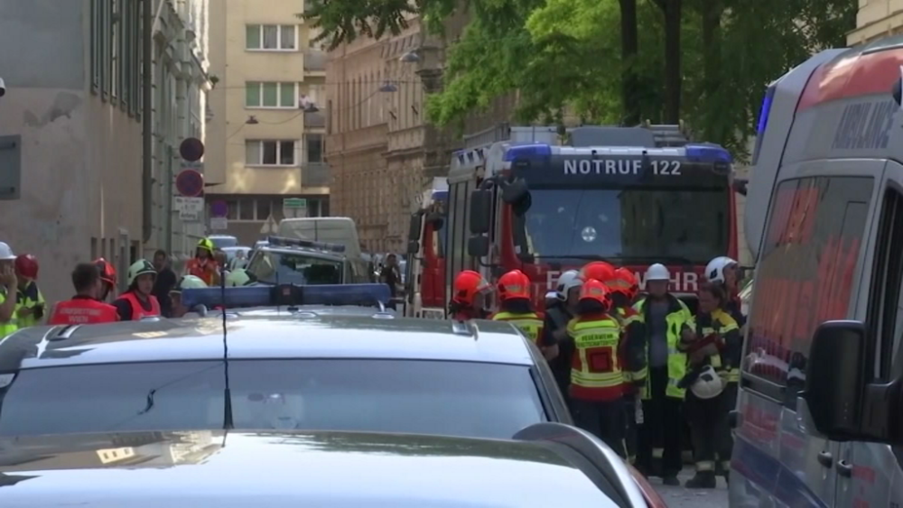 Explozie într-o clădire din centrul Vienei: „Este ca şi cum o bombă a zburat înăuntru” - Imaginea 2