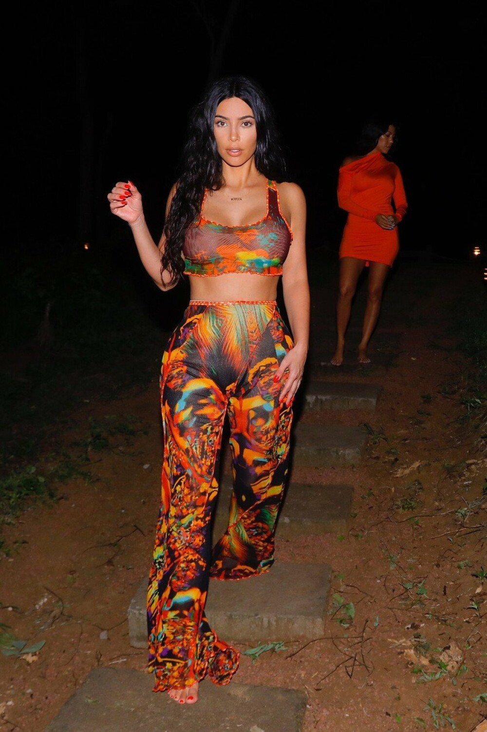 Kim Kardashian, apariție de senzație pe o plajă din Costa Rica. A eclipsat-o pe Kourtney - Imaginea 5