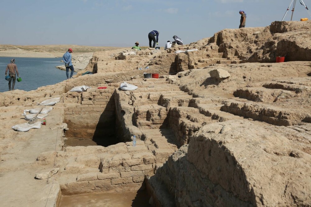 Palat de acum 3.000 de ani, descoperit din cauza secetei. 