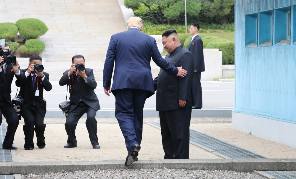 Dezvăluiri de culise despre întâlnirea istorică dintre Donald Trump și Kim Jong Un - Imaginea 7