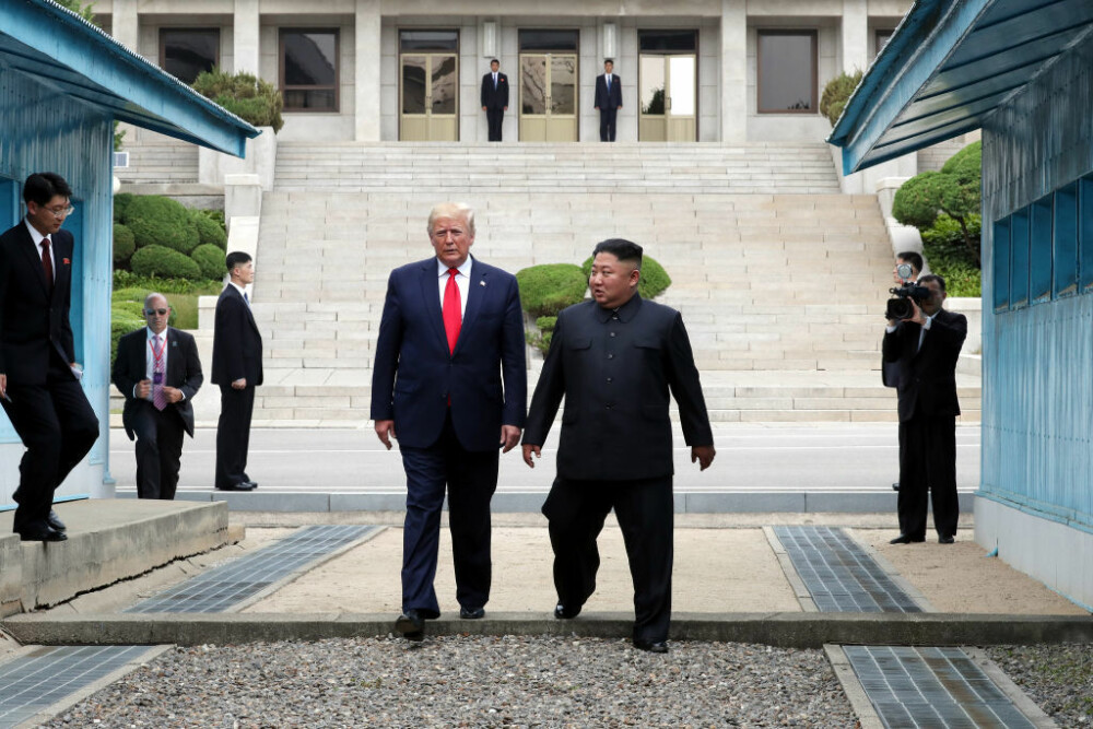Dezvăluiri de culise despre întâlnirea istorică dintre Donald Trump și Kim Jong Un - Imaginea 6